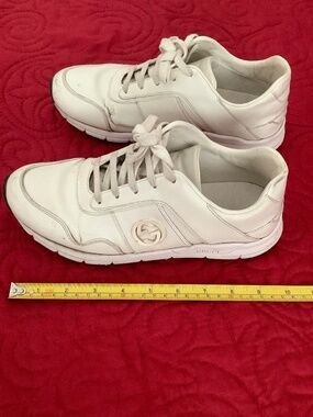 Authentic Gucci Miro Soft Bianco leather sneakers in white, size 37+